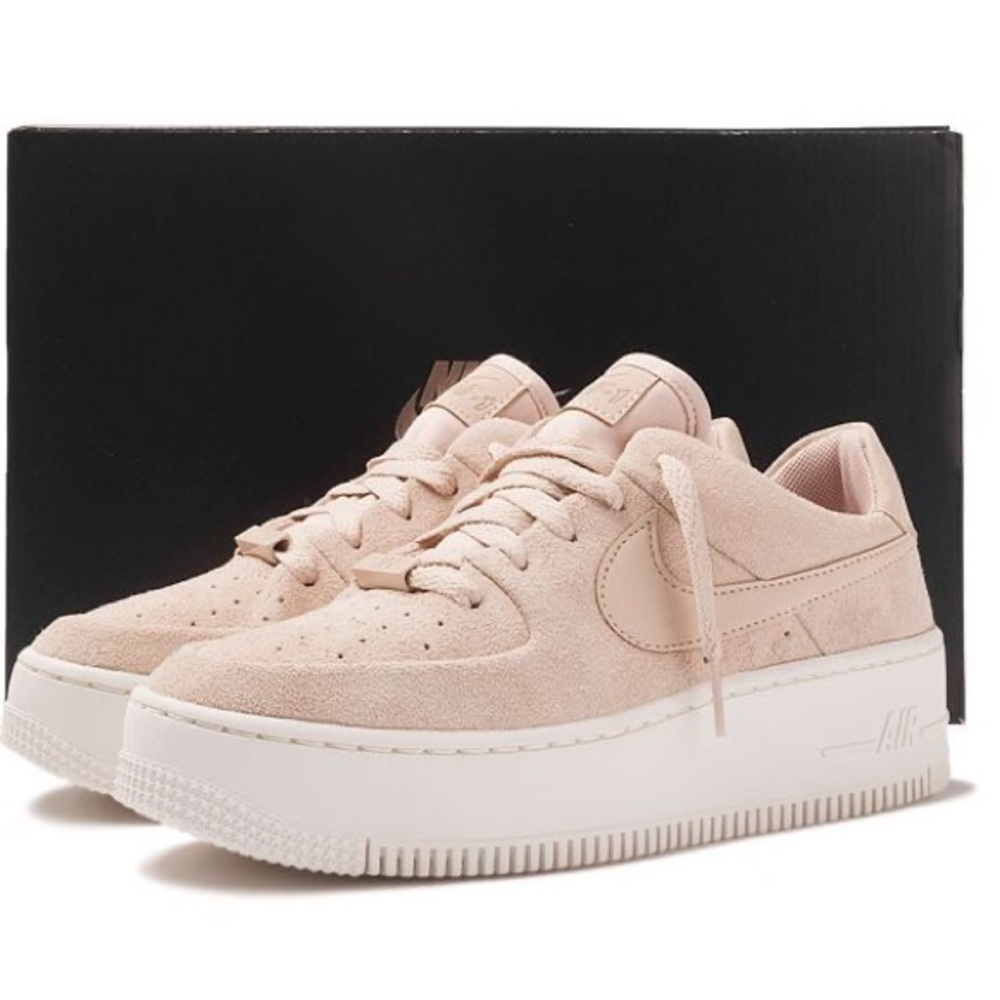 Nike Air Force 1 sage low